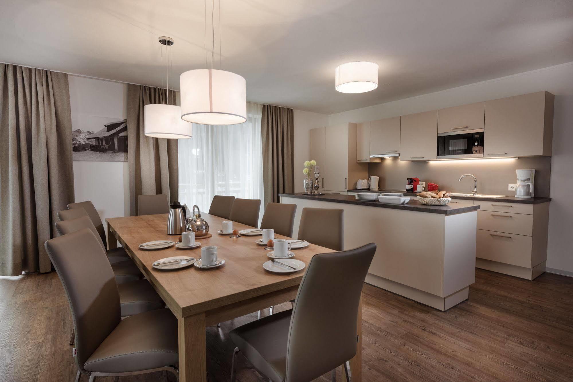 Apartment Centrum - Steinbock Lodges 젤암제 외부 사진